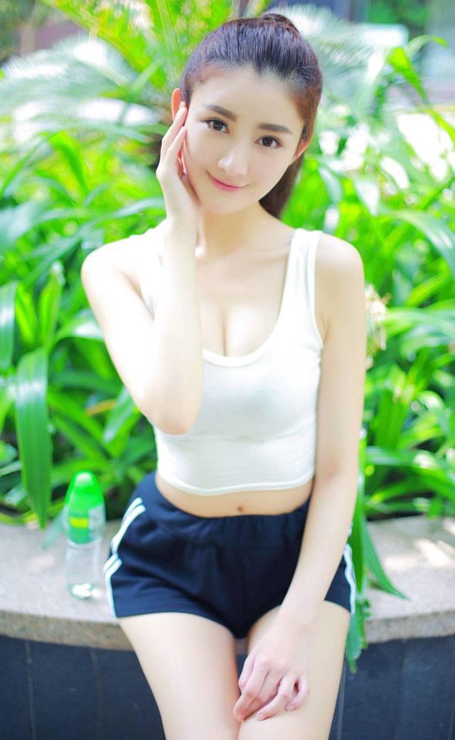 关于裸生活完整版影片